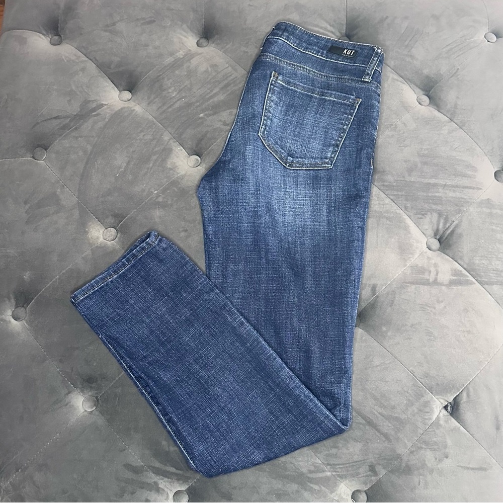 Kut from the Kloth Catherine Boyfriend Jeans, Mid Rise Medium Wash, Size 6